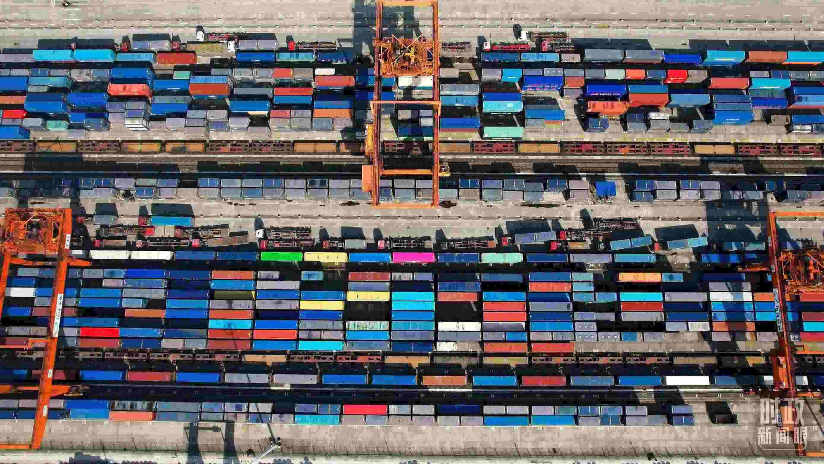 △重慶國際物流樞紐園區(qū)。（總臺央視記者范凱拍攝）