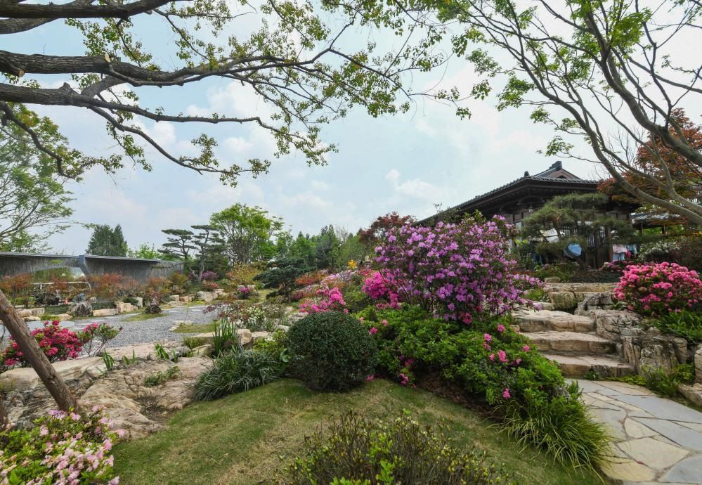 這是2024年4月12日拍攝的成都世園會主會場寧波園。新華社記者 王曦 攝