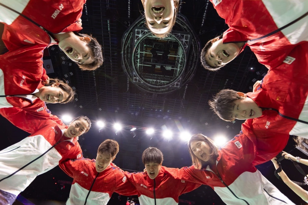 5月5日，中國隊在賽前互相鼓勵。新華社記者 江宏景 攝