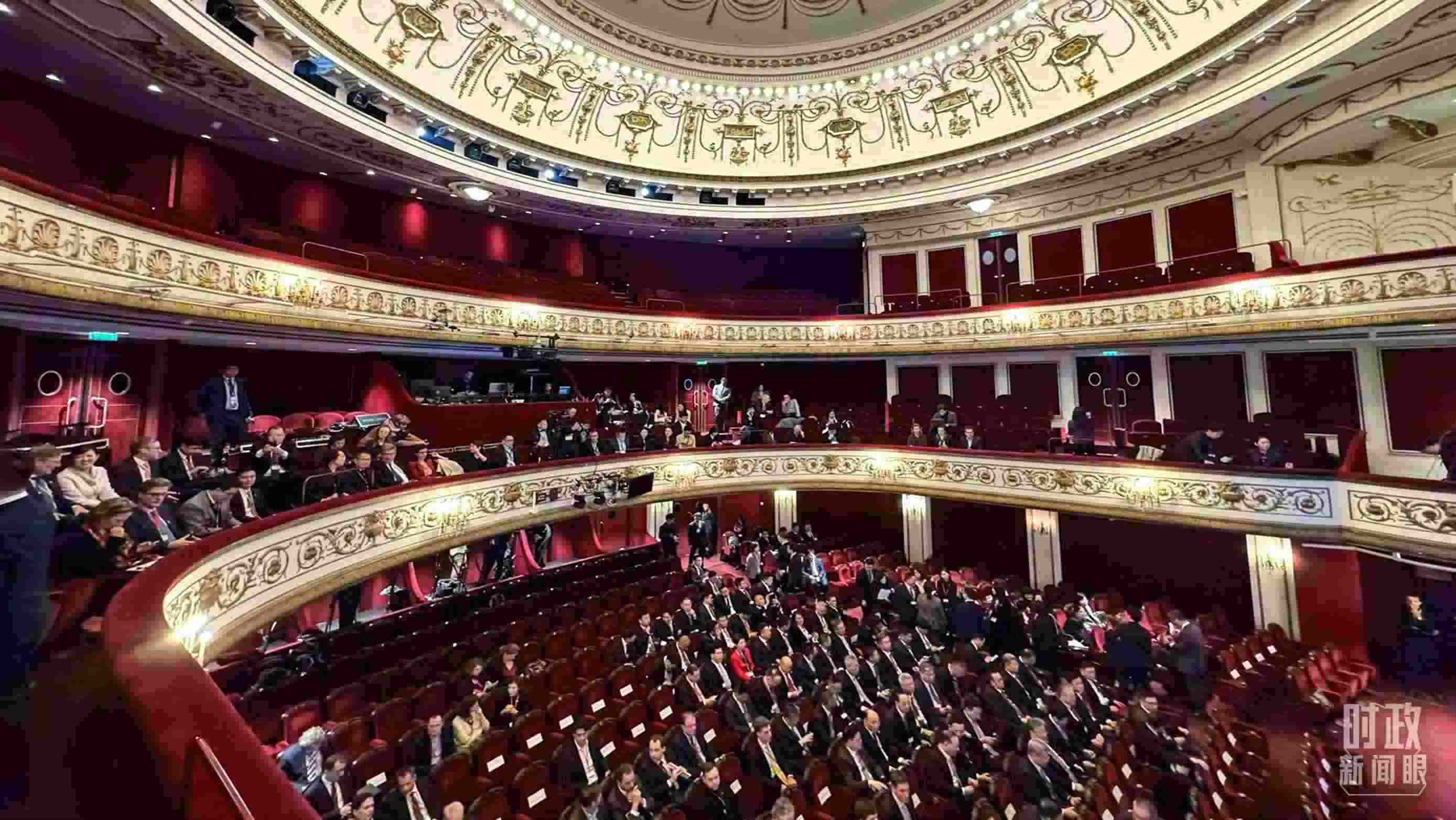 △馬里尼劇院。（總臺(tái)央視記者蔣碩拍攝）