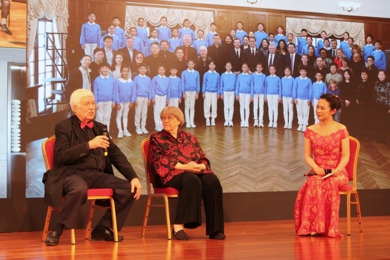 3、費城交響樂團小提琴手戴維·布斯講述自己與中國50多年的友好故事。 伊莎貝爾·羅德里格斯攝