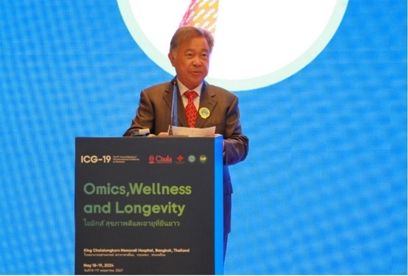 朱拉隆功大學(xué)醫(yī)學(xué)院副院長沃拉蘇克·肖特勒蘇克發(fā)表主旨演講。主辦方供圖