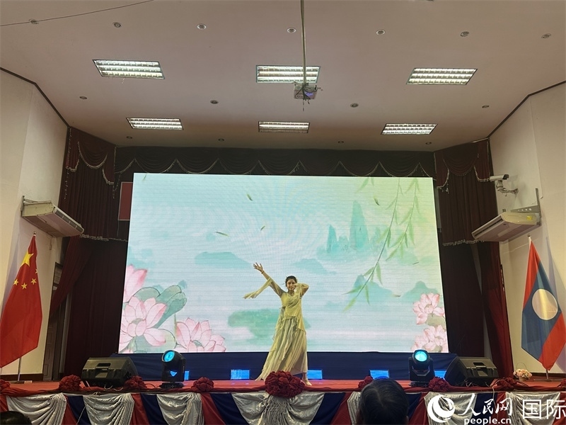 圖片：老撾選手參加第二十三屆漢語橋世界大學生中文比賽老撾賽區(qū)決賽。孫廣勇攝