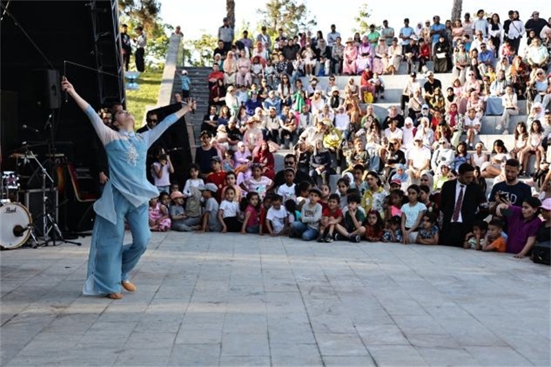 茶文化主題演出場(chǎng)景。拉巴特中國(guó)文化中心供圖