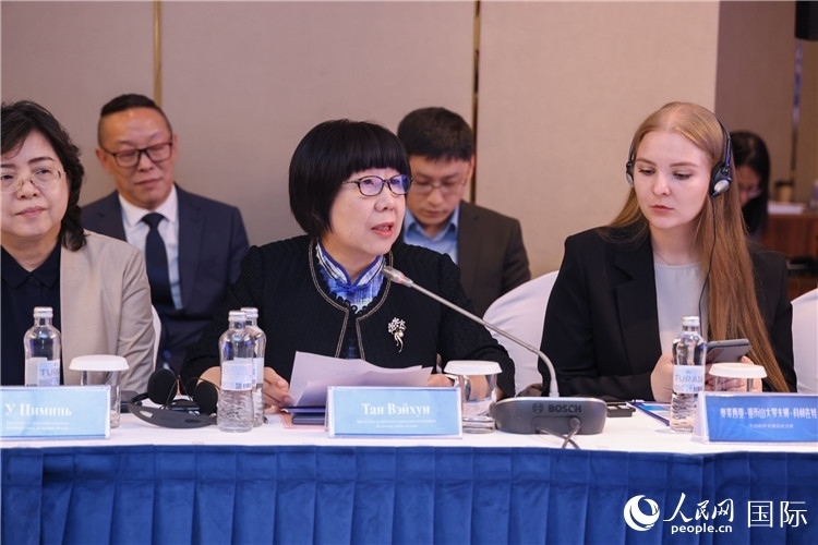 人民網(wǎng)監(jiān)事會主席唐維紅在發(fā)布儀式上致辭。人民網(wǎng)記者任皓宇 攝