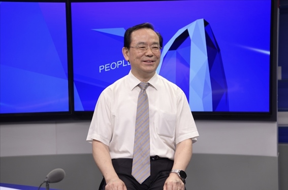 中國人民大學(xué)法學(xué)院教授、博士生導(dǎo)師楊建順。人民網(wǎng)記者 王曉嘯攝