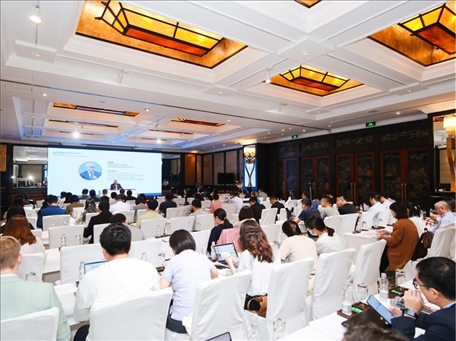 7月11日，由華陽(yáng)海洋研究中心、中國(guó)南海研究院、中國(guó)國(guó)際法學(xué)會(huì)聯(lián)合撰寫的《南海仲裁案裁決再批駁》報(bào)告在北京發(fā)布。華陽(yáng)海洋研究中心供圖