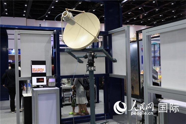 泰國衛(wèi)星設(shè)備。人民網(wǎng)記者 簡承淵攝