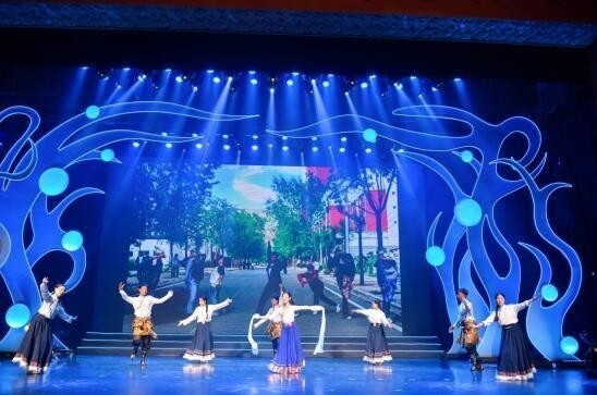 第十屆“歡動北京”開幕，12國青少年向未來問好