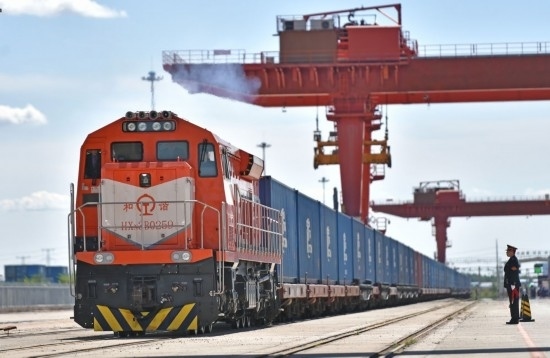 2023年9月19日，列車從中歐班列（沈陽）集結(jié)中心出發(fā)，將經(jīng)由滿洲里口岸駛向歐洲。截至2024年8月2日，中歐班列（沈陽）集結(jié)中心往返開行中歐班列數(shù)突破1000列，運(yùn)輸貨物超8萬標(biāo)箱。