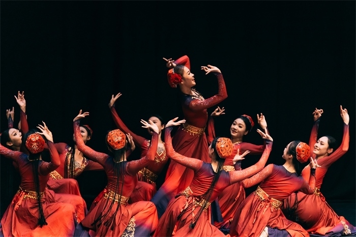 《長城魂》中的民族舞蹈表演。主辦方供圖