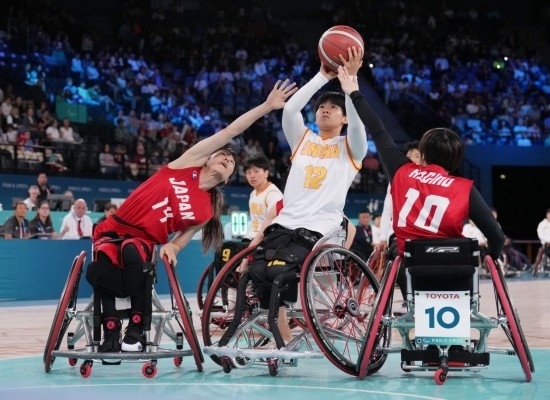 巴黎殘奧會(huì)｜“撞車、摔倒，我們都習(xí)慣了”