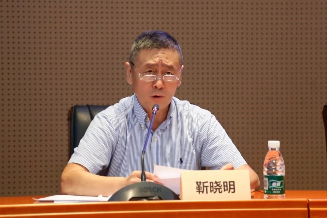 科技外交專家委員會主任委員、科技部國際合作司原司長靳曉明致辭。主辦方供圖