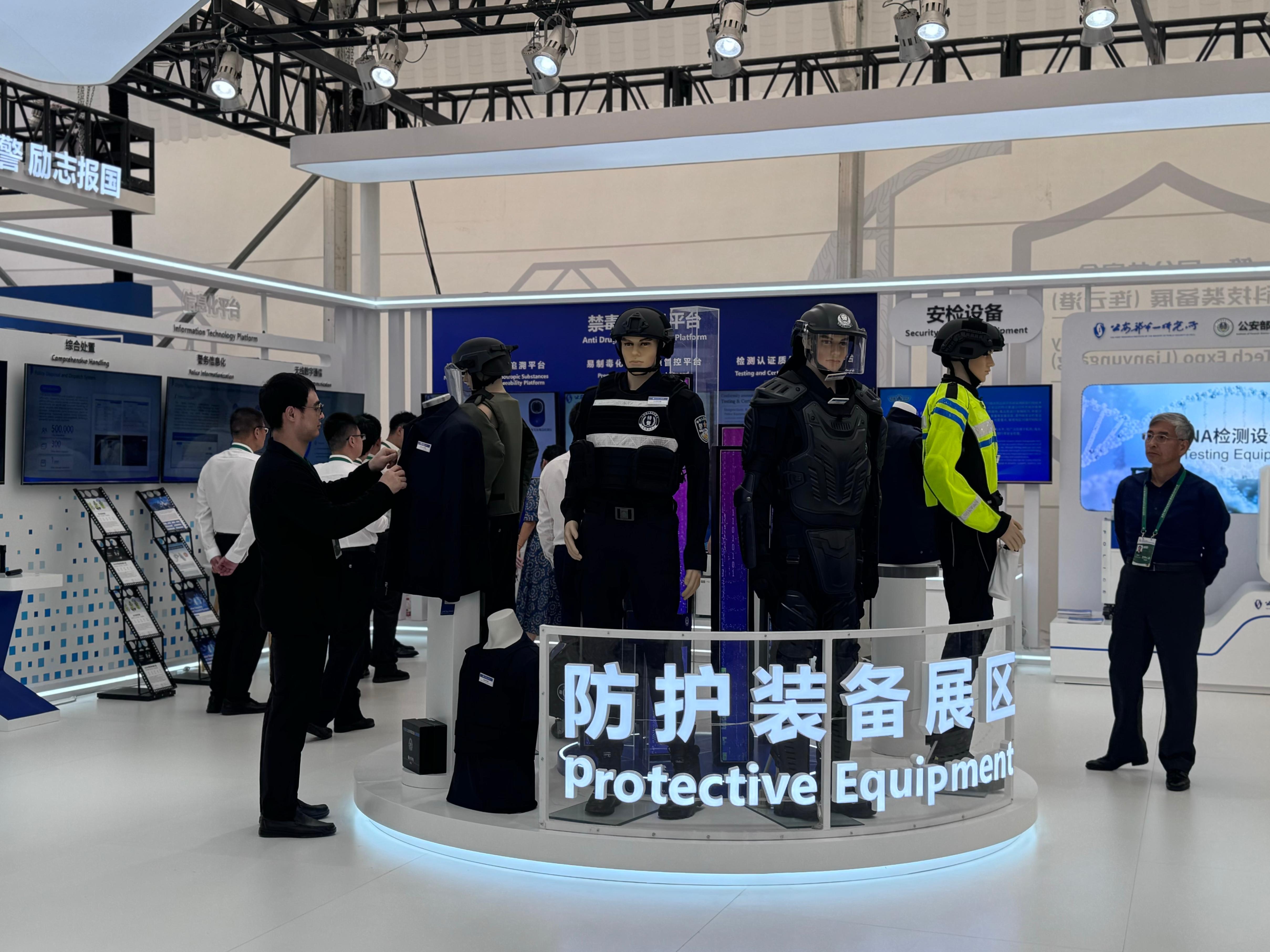 公共安全科技裝備展（連云港）現(xiàn)場(chǎng)。人民網(wǎng)記者 郝萍攝