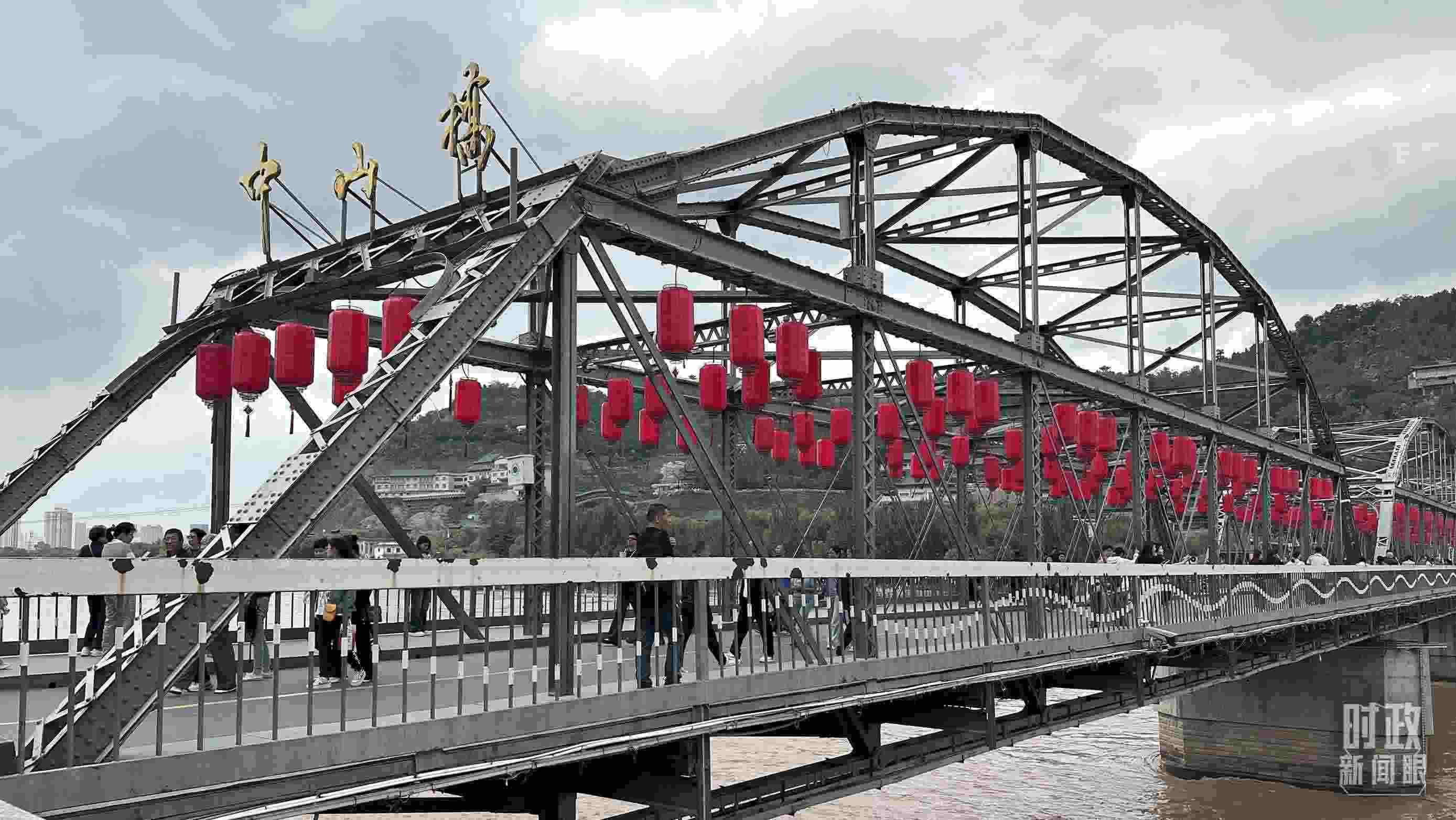 △中山橋。（總臺央視記者范一鳴、覃思拍攝）