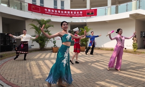 舞蹈《美麗中國(guó)》。內(nèi)圖大學(xué)孔子學(xué)院供圖