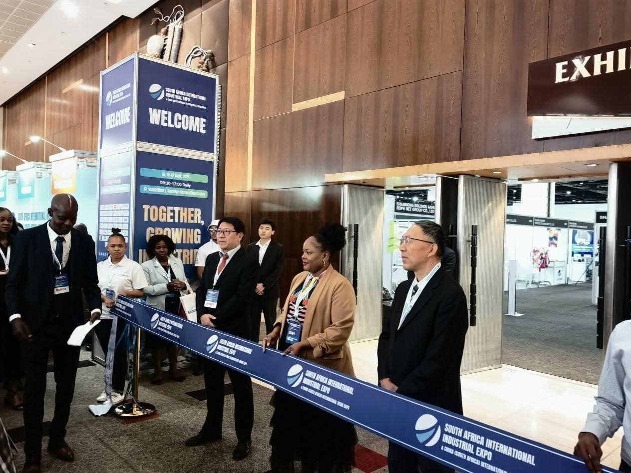 19日，第三屆南非國際工業(yè)展暨中國（南非）國際貿(mào)易展覽會在約翰內(nèi)斯堡桑頓會議中心盛大開幕。主辦方供圖