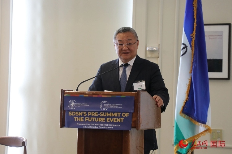 中國(guó)常駐聯(lián)合國(guó)代表傅聰大使發(fā)表演講。人民網(wǎng)記者 李志偉攝