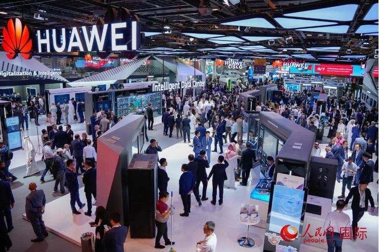 華為展臺。人民網(wǎng) 塔里克·易卜拉欣攝