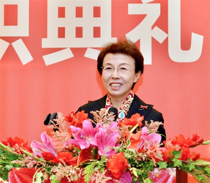 中國僑聯(lián)副主席程紅出席比利時浙江籍僑團聯(lián)盟第二屆主席團就職典禮并致辭。比利時浙江籍僑團聯(lián)盟供圖