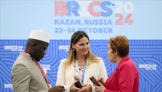 金磚國家領(lǐng)導(dǎo)人第十六次會(huì)晤期間，新聞?dòng)浾咴趪H新聞中心工作