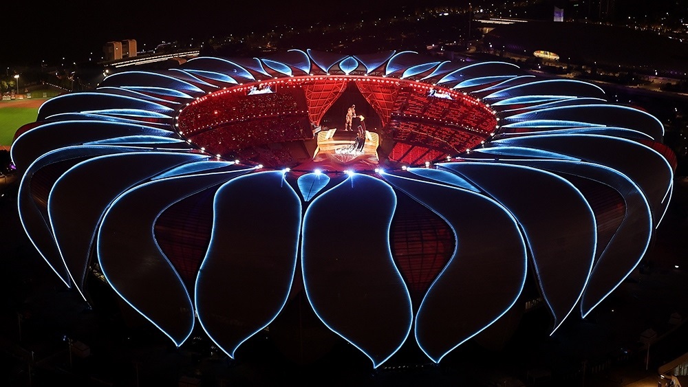 2023年9月23日，第19屆亞洲運動會開幕式上，最后一棒火炬手汪順和“數(shù)字火炬手”在開幕式上點燃主火炬。