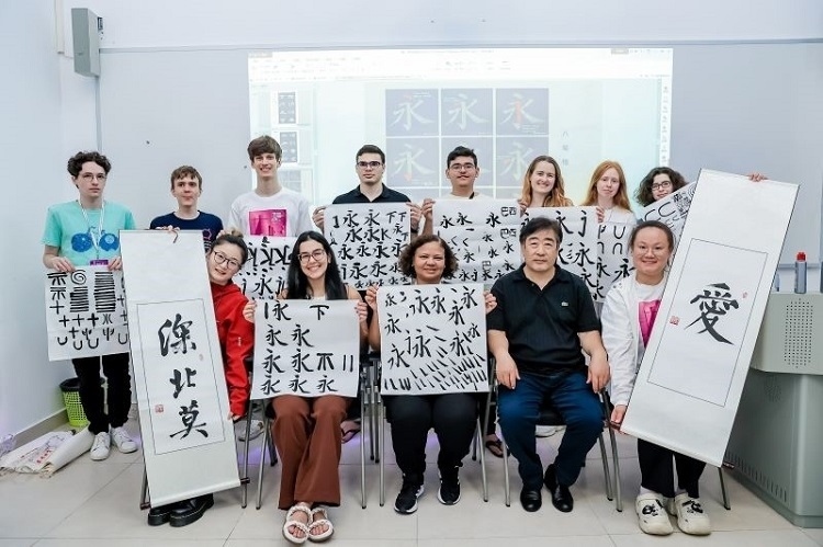 深北莫舉行文化交流活動(dòng)。深北莫供圖