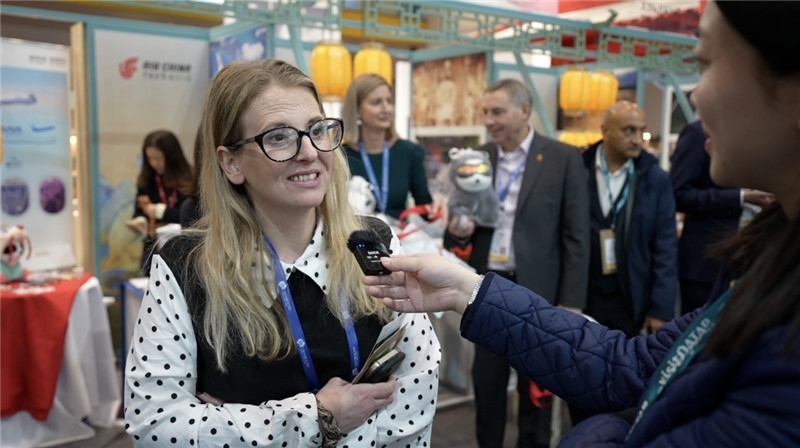 英格蘭約克旅游局局長薩曼莎·亨特接受采訪。 吳若鳴攝