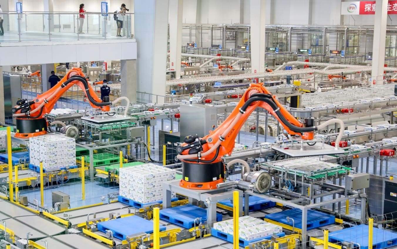 伊利數(shù)智化布局領(lǐng)跑行業(yè)。（受訪者供圖）