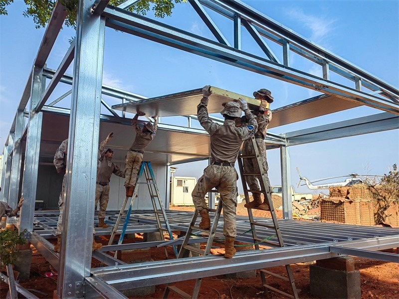 小組協(xié)同推進(jìn)工程任務(wù)。鄧原淘攝