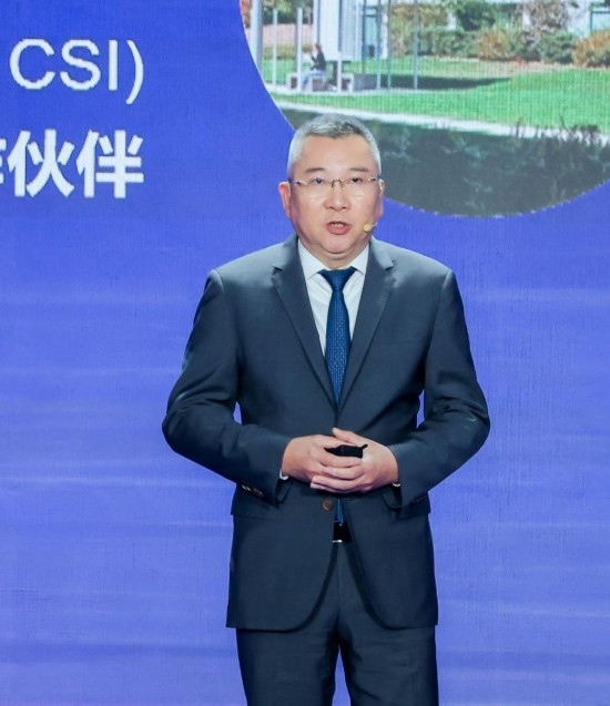 12月6日，法國(guó)達(dá)索系統(tǒng)公司全球執(zhí)行副總裁許善淞在深圳全球招商大會(huì)上。新華社發(fā)