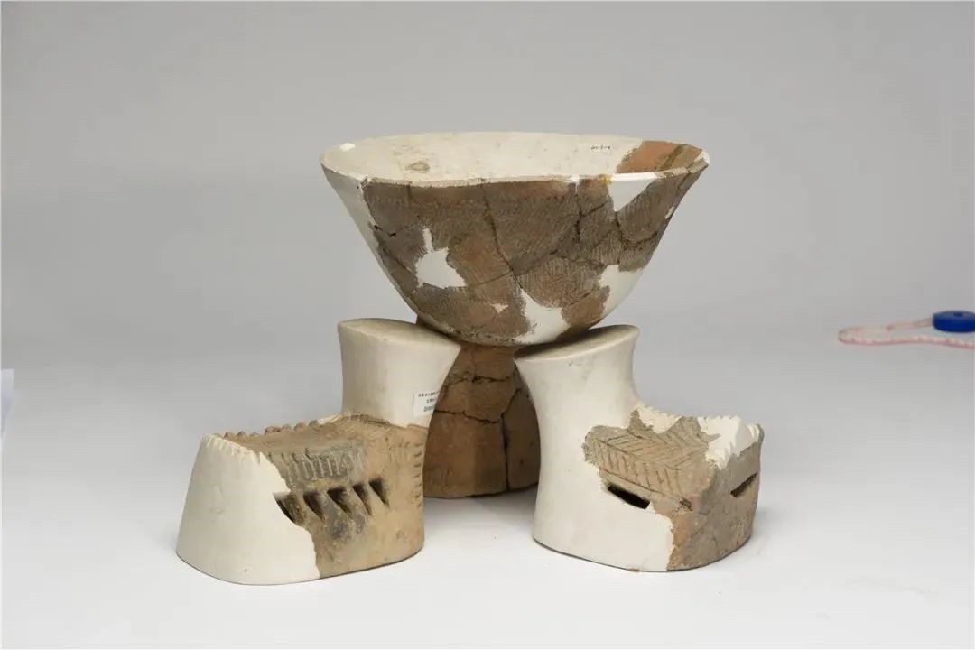 陶缽支座組合。國博供圖