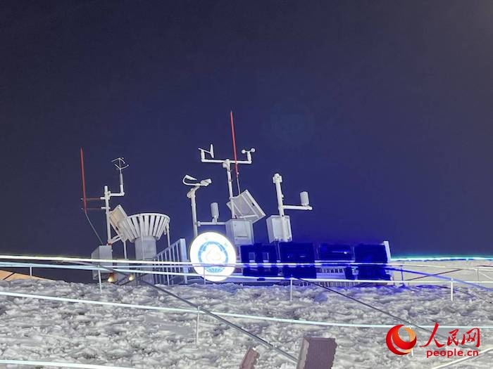 園區(qū)內九要素自動氣象觀測站。人民網(wǎng) 高清揚攝