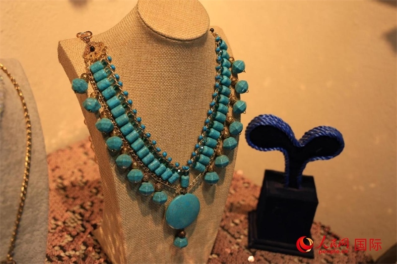 蘇美爾時(shí)期的流行項(xiàng)鏈。 人民網(wǎng)伊納斯·易卜拉欣攝