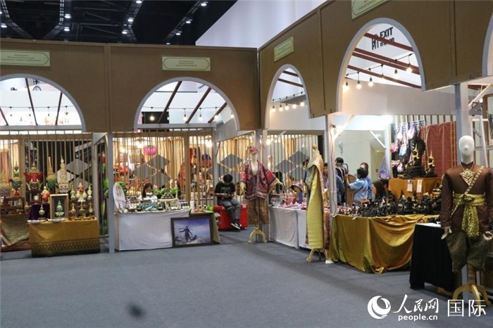 會(huì)議中心內(nèi)部展區(qū)。朱瀟逸攝