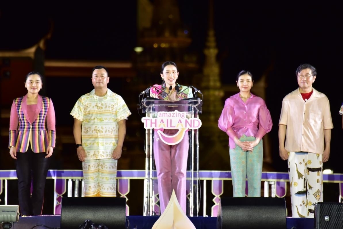 泰國總理佩通坦·欽那瓦宣布泰國潑水節(jié)慶?；顒诱絾?。泰國國家旅游局供圖