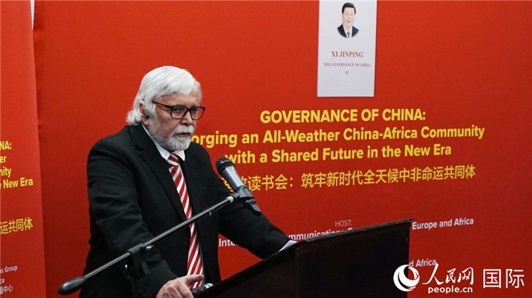 南部非洲科學(xué)、工程、技術(shù)、教育協(xié)會(huì)執(zhí)行副總裁楊煥嶺。人民網(wǎng) 劉暢攝