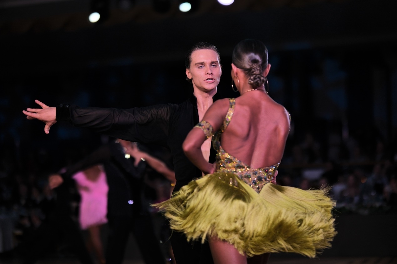 第七屆“克里姆林宮杯”國(guó)標(biāo)舞錦標(biāo)賽現(xiàn)場(chǎng)。于子恒攝