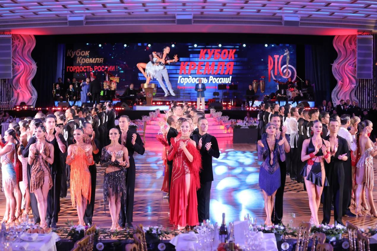 第七屆“克里姆林宮杯”國(guó)標(biāo)舞錦標(biāo)賽現(xiàn)場(chǎng)。于子恒攝