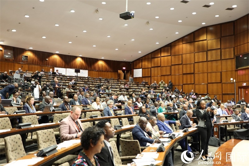 圖為對(duì)話會(huì)現(xiàn)場(chǎng)。人民網(wǎng)記者 戴楷然攝