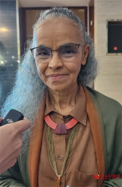 巴西環(huán)境與氣候部部長(zhǎng)瑪麗娜·席爾瓦接受人民網(wǎng)采訪。人民網(wǎng)記者 符園園攝