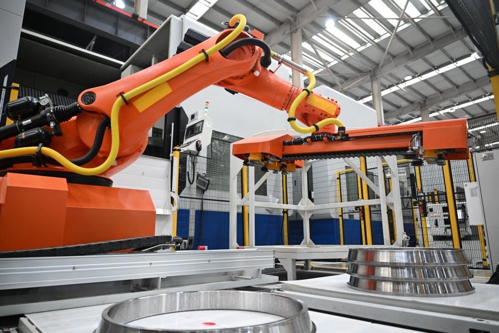 這是洛陽軸承集團(tuán)股份有限公司的智能生產(chǎn)線。新華社記者 李嘉南 攝