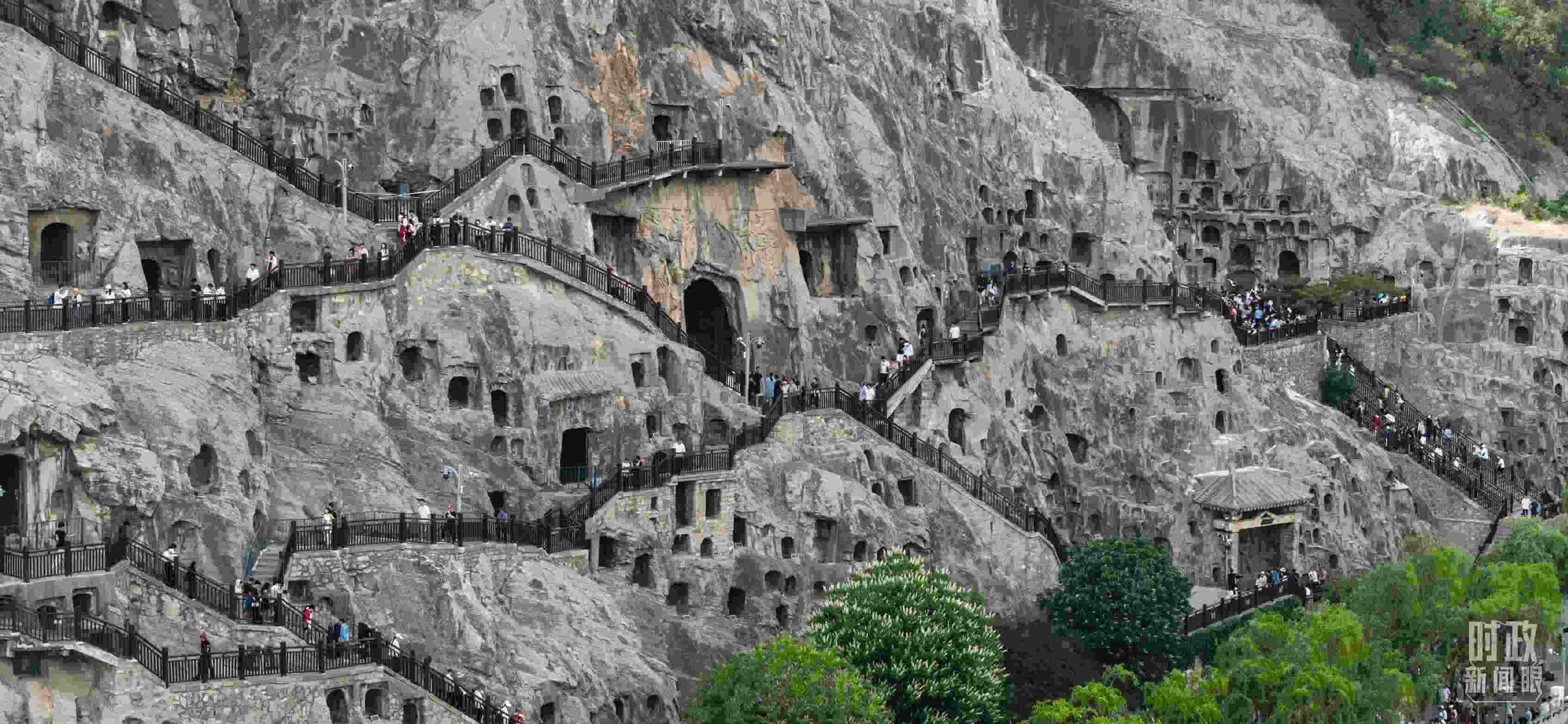 △龍門石窟。（總臺(tái)國廣記者李晉拍攝）