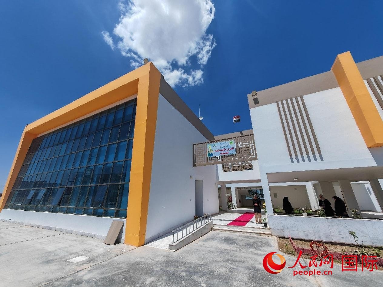 圖為阿爾·圖拉女子學校校園一景。人民網(wǎng)記者 管克江攝