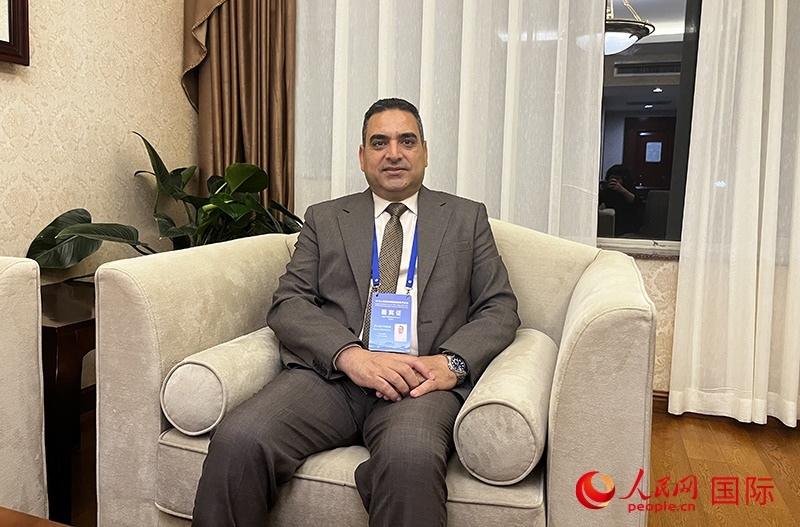 埃及《金字塔報(bào)》副總編輯薩米·埃爾卡姆哈維 人民網(wǎng)記者 翟轉(zhuǎn)麗攝