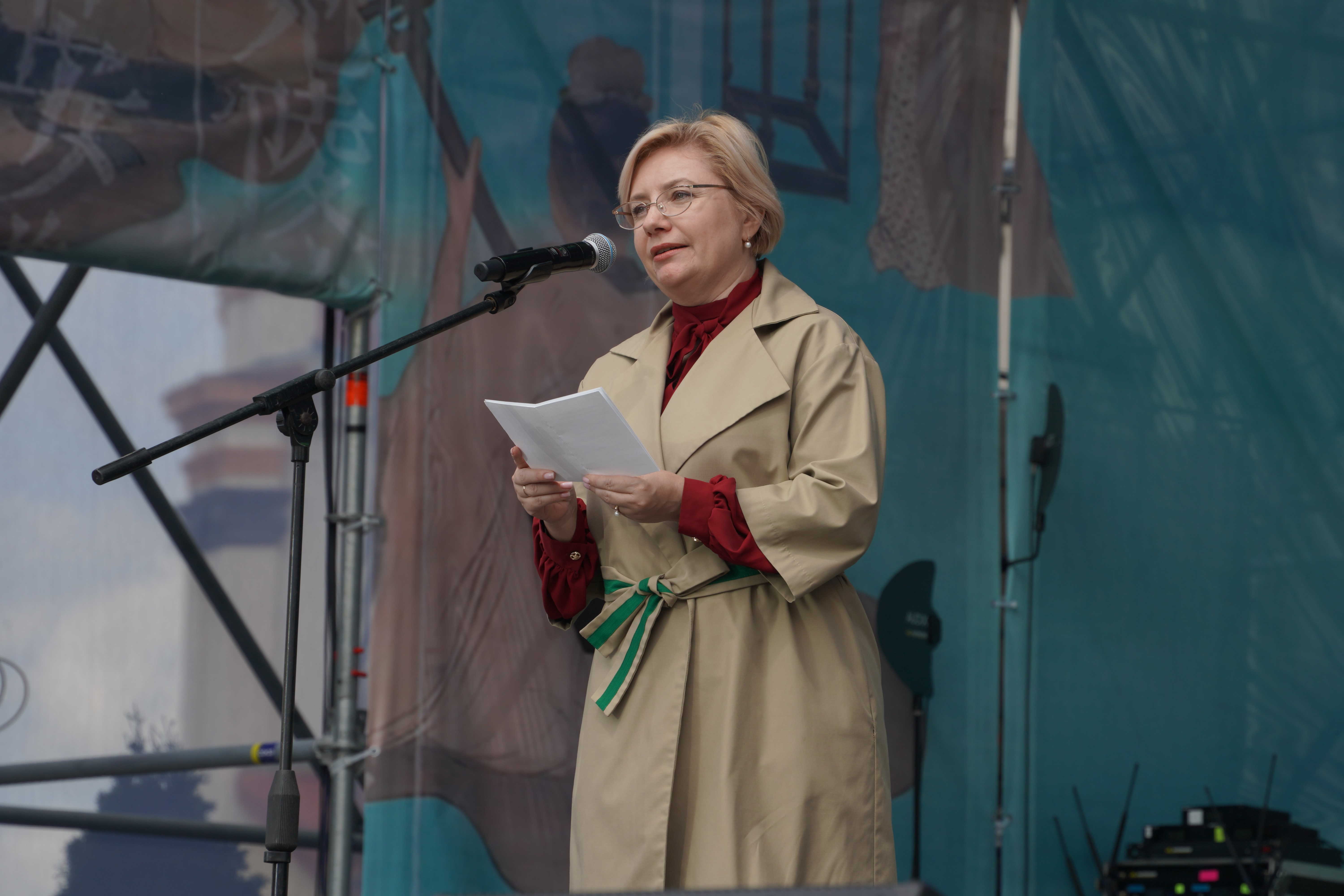 拉扎列維奇在活動開幕式上發(fā)表致辭。中國駐白俄羅斯大使館供圖